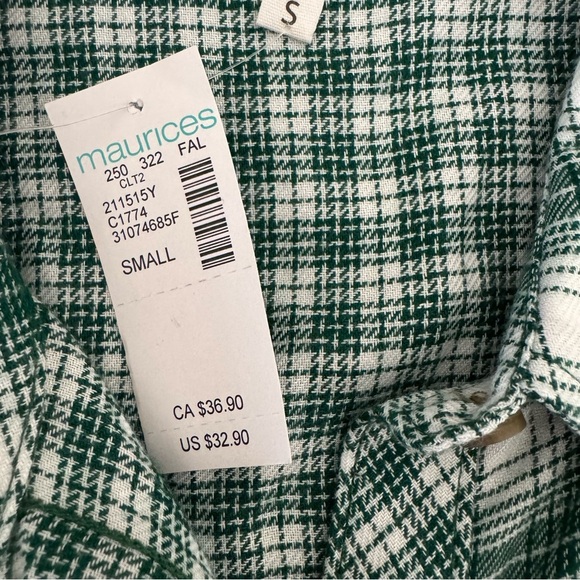 Maurices Green Button Down‎ Shirt Asymmetrical Plaid Design Size S - Picture 6 of 9